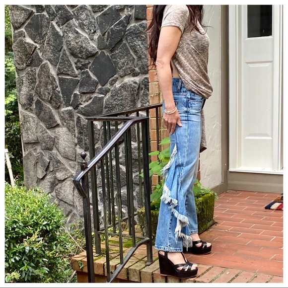✨LAST ONES✨CHIC SIDE FRAYED JEANS - Picture 4 of 7